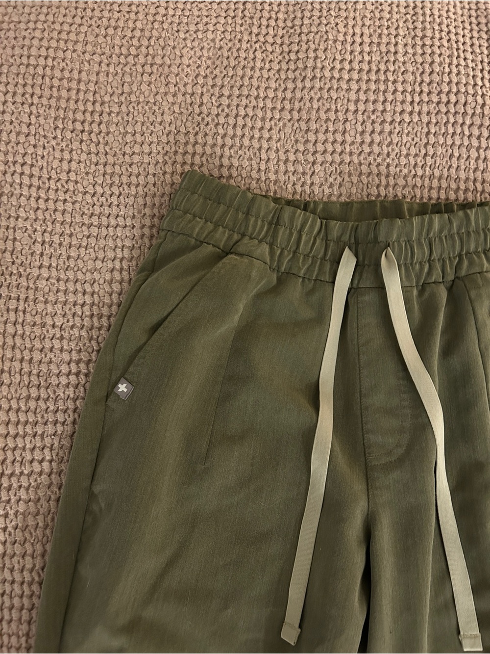 FIGS Heather Olive Joggers & Sand Underscrub Set - Picture 5 of 11